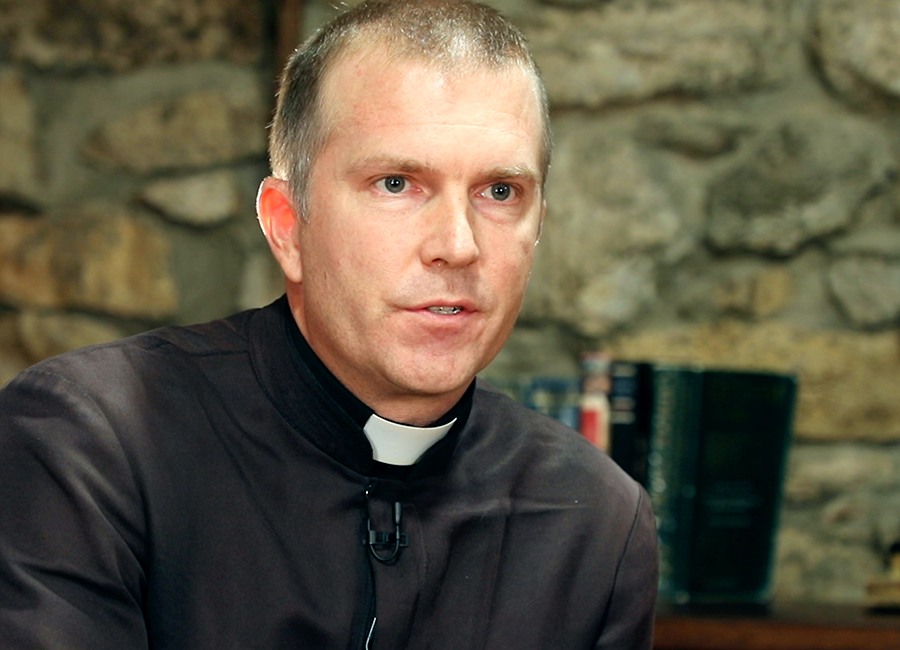 P. Joseph Bloomer, SHM, bachiller en Teología